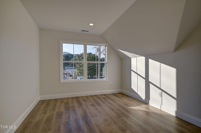 1904 Cherokee Road, Johnson City, TN 37604