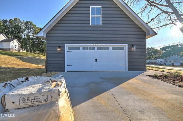1904 Cherokee Road, Johnson City, TN 37604