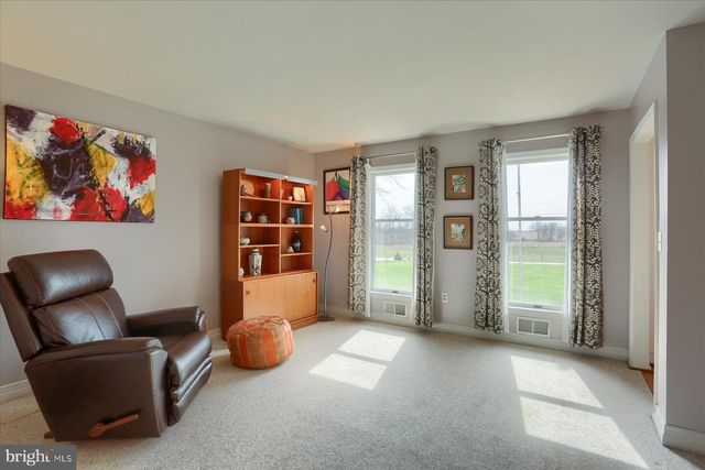 9421 CARLISLE RD, Dillsburg, PA 17019