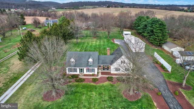 9421 CARLISLE RD, Dillsburg, PA 17019