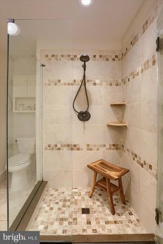 9421 CARLISLE RD, Dillsburg, PA 17019