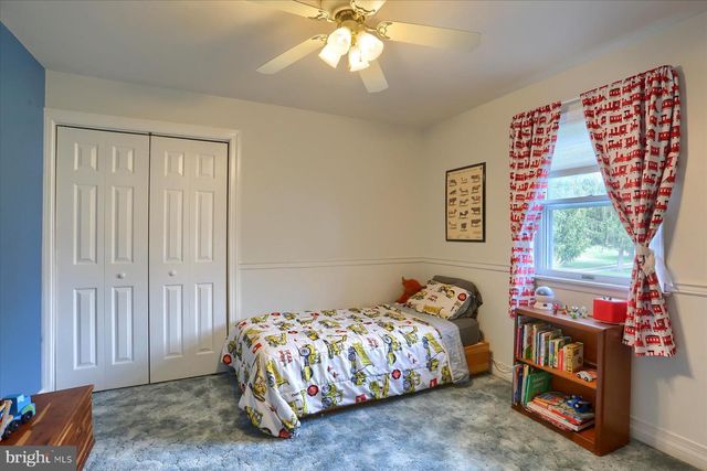 9421 CARLISLE RD, Dillsburg, PA 17019