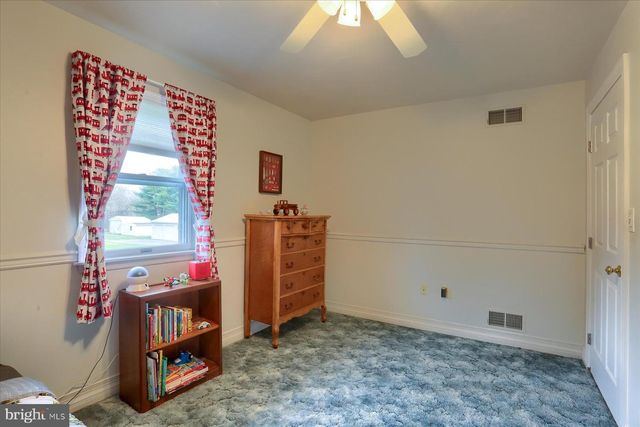 9421 CARLISLE RD, Dillsburg, PA 17019