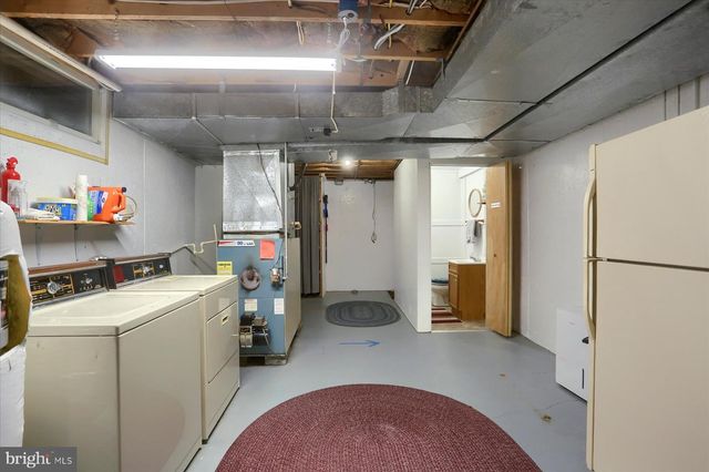 9421 CARLISLE RD, Dillsburg, PA 17019