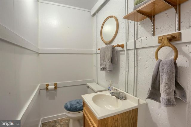 9421 CARLISLE RD, Dillsburg, PA 17019