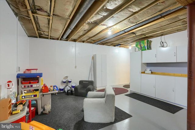 9421 CARLISLE RD, Dillsburg, PA 17019