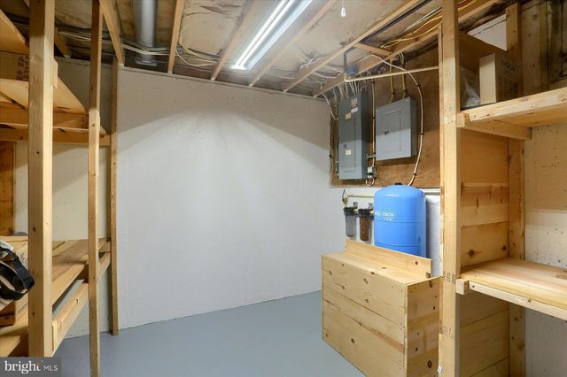 9421 CARLISLE RD, Dillsburg, PA 17019