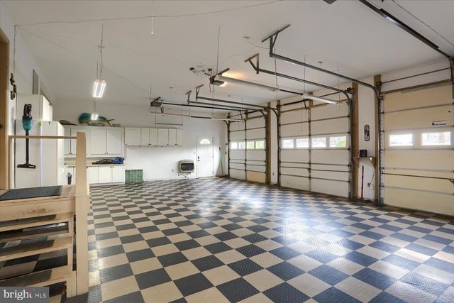 9421 CARLISLE RD, Dillsburg, PA 17019