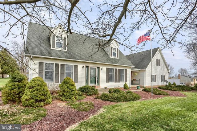 9421 CARLISLE RD, Dillsburg, PA 17019
