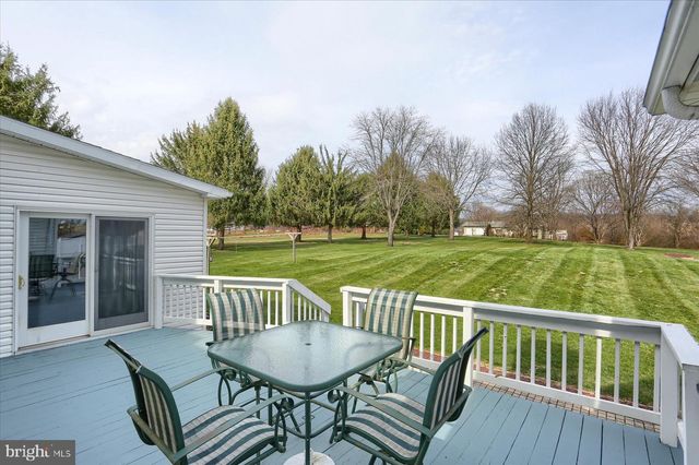 9421 CARLISLE RD, Dillsburg, PA 17019