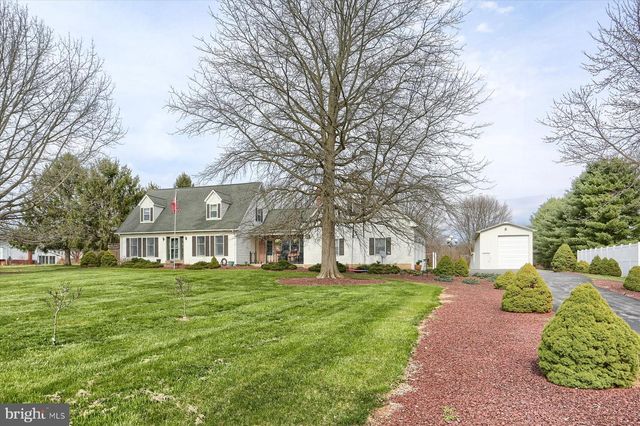 9421 CARLISLE RD, Dillsburg, PA 17019