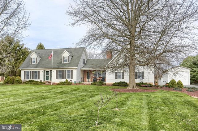 9421 CARLISLE RD, Dillsburg, PA 17019