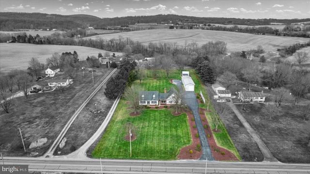 9421 CARLISLE RD, Dillsburg, PA 17019