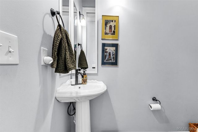 307 Eastgate Drive, Prattville, AL 36066