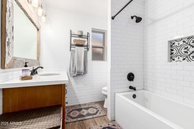 3126 N 42ND Street, Phoenix, AZ 85018