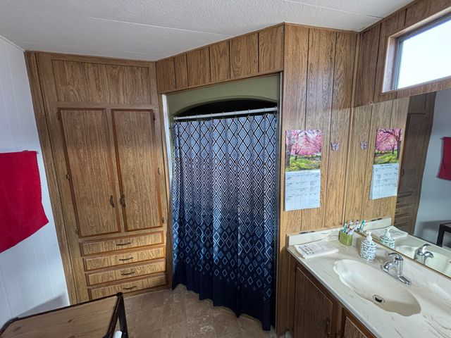 225 N Akers Street 121, Visalia, CA 93291