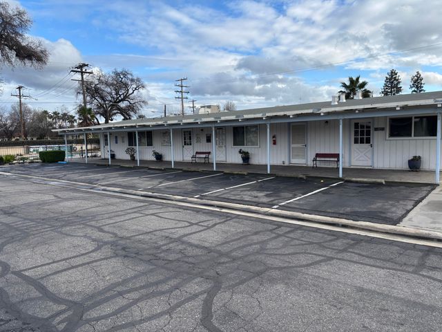 225 N Akers Street 121, Visalia, CA 93291