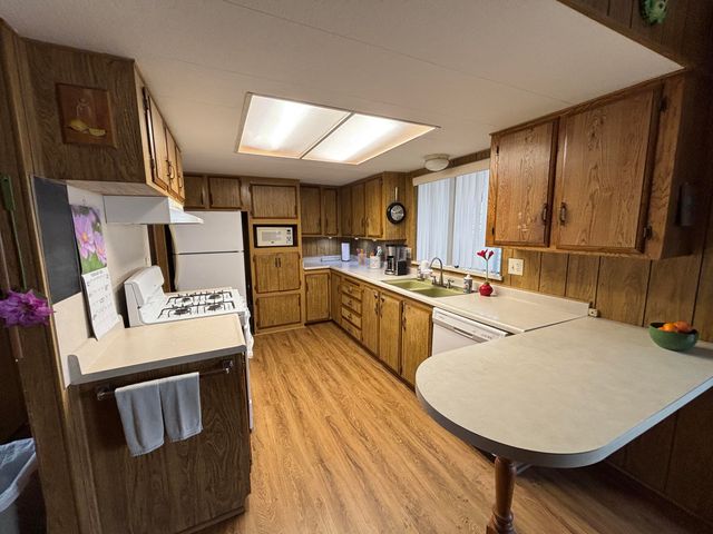 225 N Akers Street 121, Visalia, CA 93291