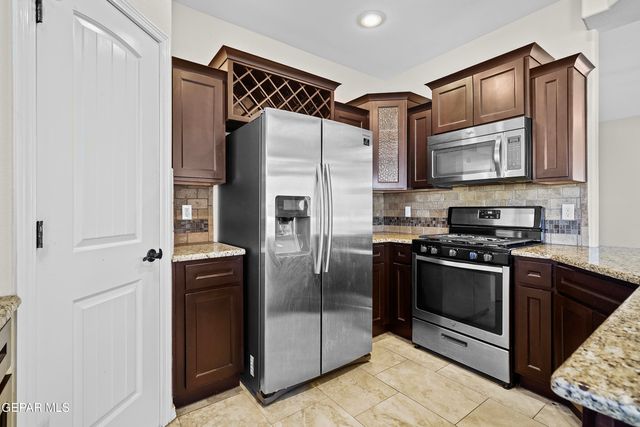 12148 CHERRY WOOD Lane, El Paso, TX 79934