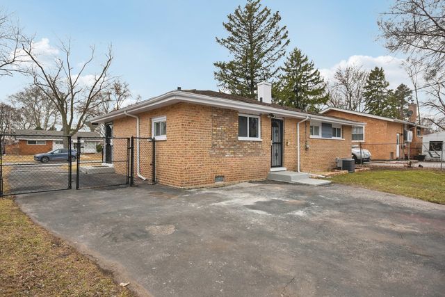 3120 Wilshire Avenue, Markham, IL 60428
