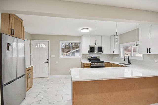 3120 Wilshire Avenue, Markham, IL 60428