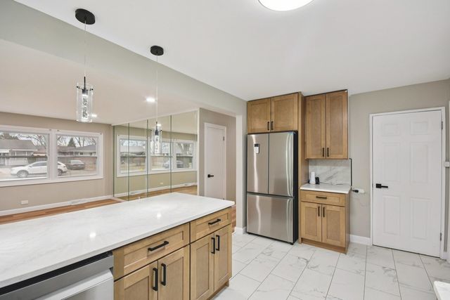 3120 Wilshire Avenue, Markham, IL 60428