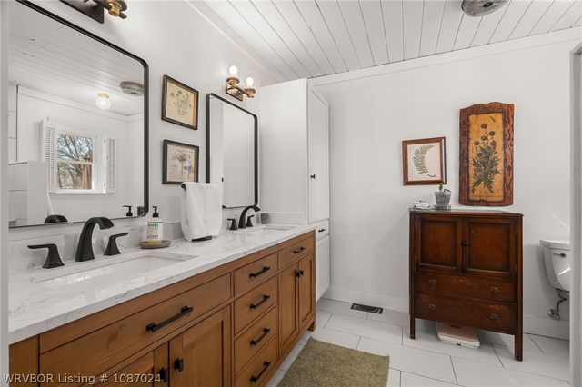 3211 Village Road, Fort Smith, AR 72903