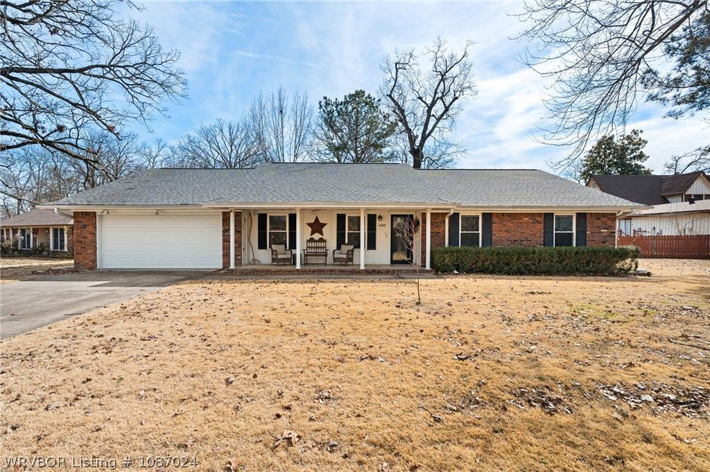 3211 Village Road, Fort Smith, AR 72903