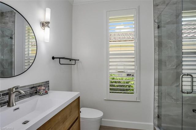 2862 Lone Pine LN, Naples, FL 34119