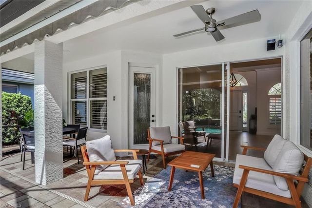 2862 Lone Pine LN, Naples, FL 34119