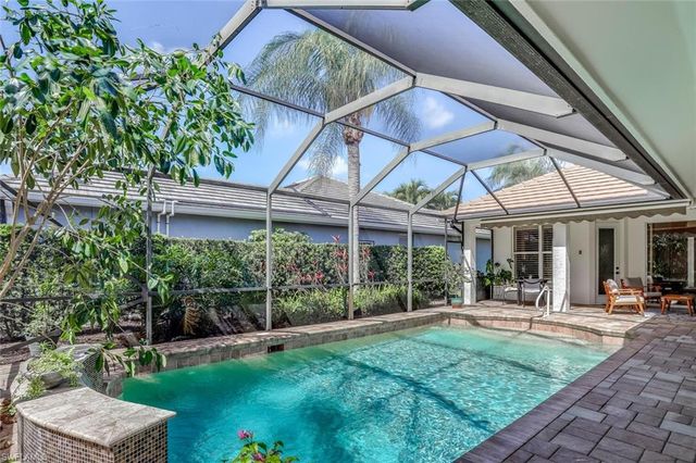 2862 Lone Pine LN, Naples, FL 34119