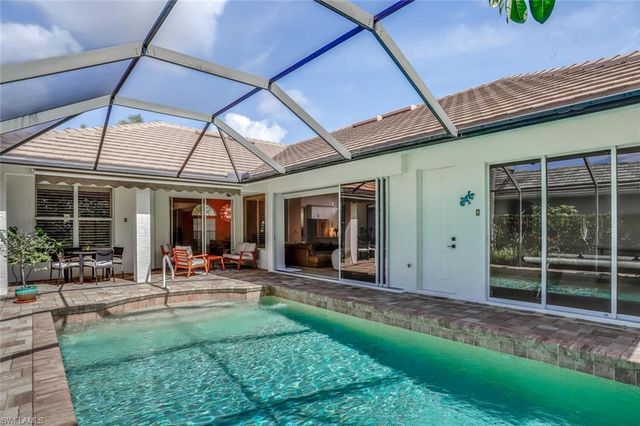 2862 Lone Pine LN, Naples, FL 34119