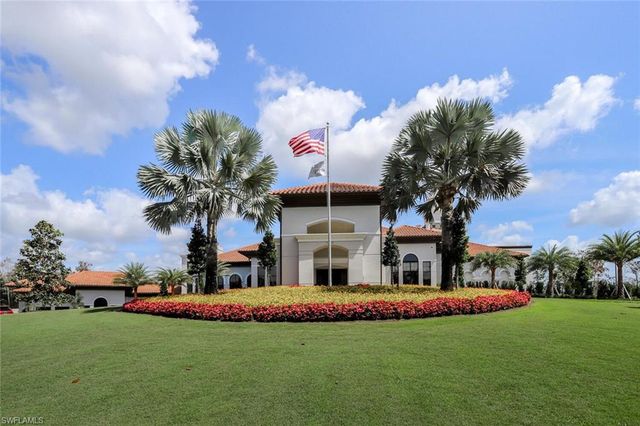 2862 Lone Pine LN, Naples, FL 34119