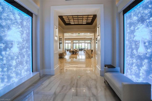 2862 Lone Pine LN, Naples, FL 34119