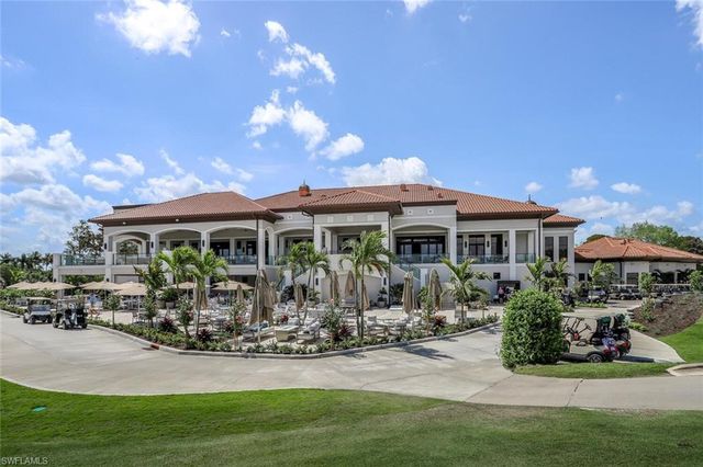 2862 Lone Pine LN, Naples, FL 34119