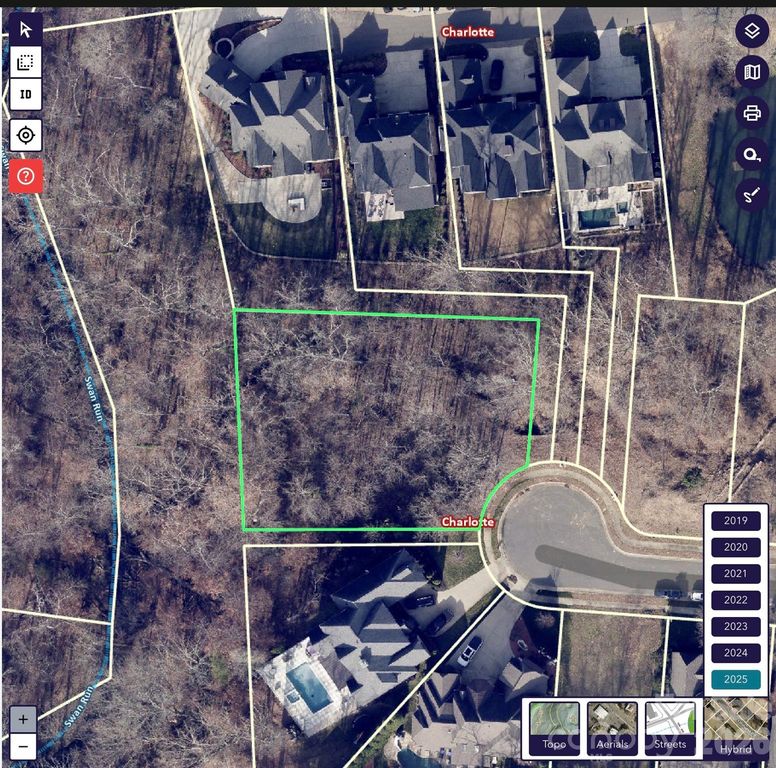 1024 Dacavin Drive, Charlotte, NC 28226