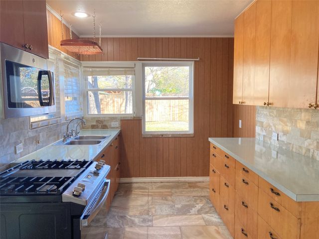 2109 Junius Street, Fort Worth, TX 76103