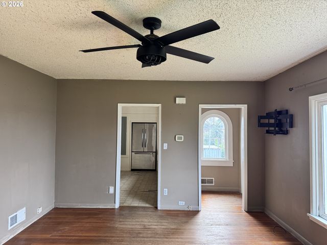 92747 HIGHWAY 202, Astoria, OR 97103