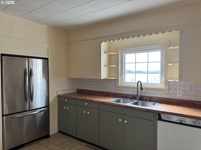 92747 HIGHWAY 202, Astoria, OR 97103