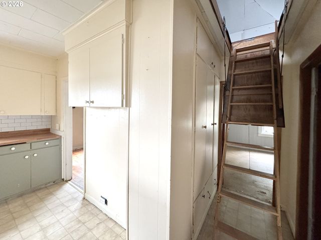 92747 HIGHWAY 202, Astoria, OR 97103