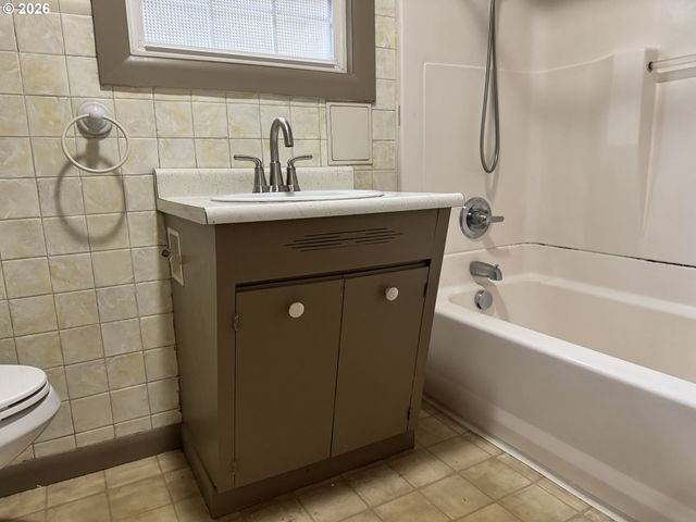 92747 HIGHWAY 202, Astoria, OR 97103