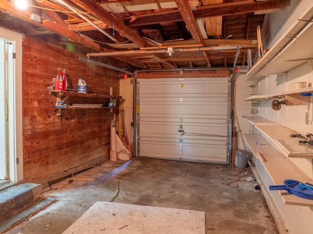 704 E Austin Ave, Round Rock, TX 78664