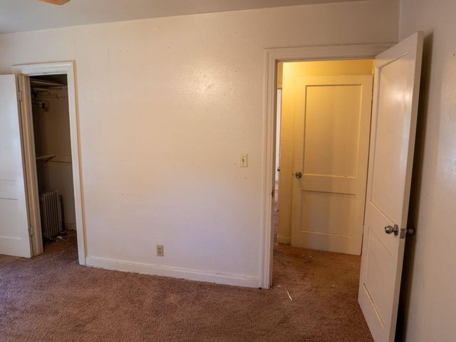 704 E Austin Ave, Round Rock, TX 78664