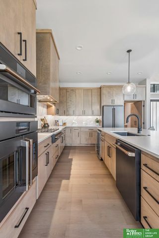 3538 S 210th Avenue, Elkhorn, NE 68022