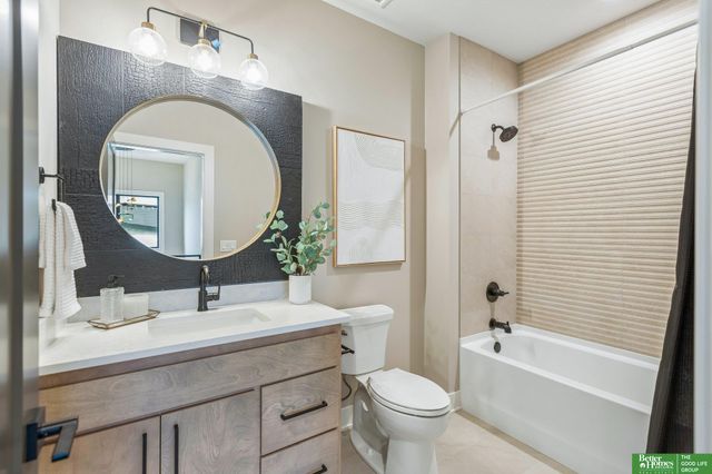 3538 S 210th Avenue, Elkhorn, NE 68022