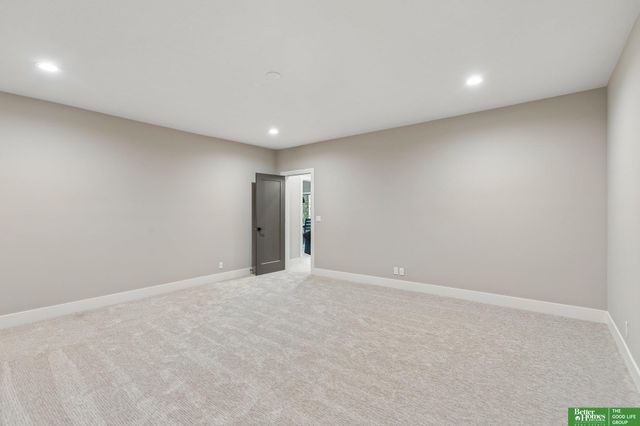 3538 S 210th Avenue, Elkhorn, NE 68022