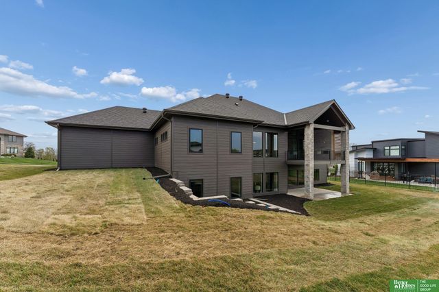 3538 S 210th Avenue, Elkhorn, NE 68022