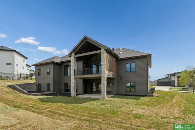 3538 S 210th Avenue, Elkhorn, NE 68022