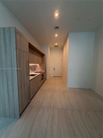 77 SE 5th street 1010, Miami, FL 33131