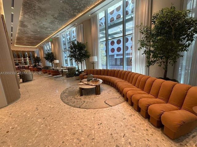 77 SE 5th street 1010, Miami, FL 33131